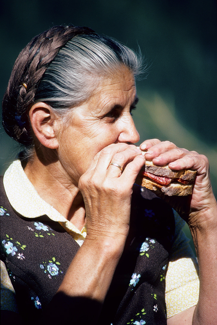 Vesper, Østerrike, brød, spise, gamle, kvinne, Senior