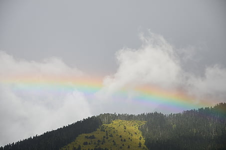 Rainbow, mägi, pilves päeval, Rafter vihma, atribuudid, Värv, loodus