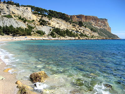 plage du bestouan, cap canaille, cassis, cliffs, beach, provence-alpes-côte d'azur, mediterranean