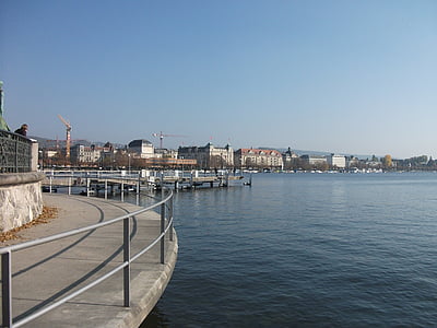 Lacul, Zurich, promenada