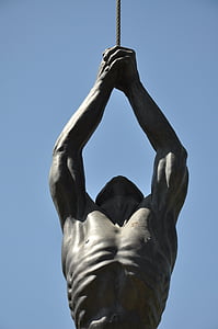 Santiago, Chile, sochařský park, socha, muž, lano, Muzeum