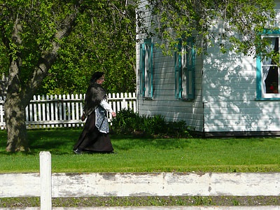 Steinbach, Doopsgezinde erfgoed dorp, Manitoba, Canada, kostuum, gebouw, huis