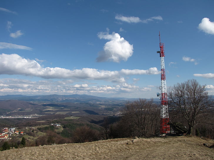 transmissor, els núvols, cel blau, ciutat, Eslovàquia central