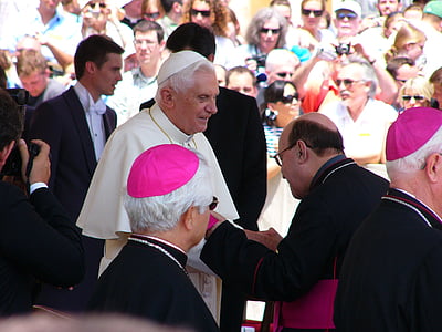 Popiežius Benediktas, Roma, Vatikanas, Šventasis Tėvas, Mesa, paslaugos