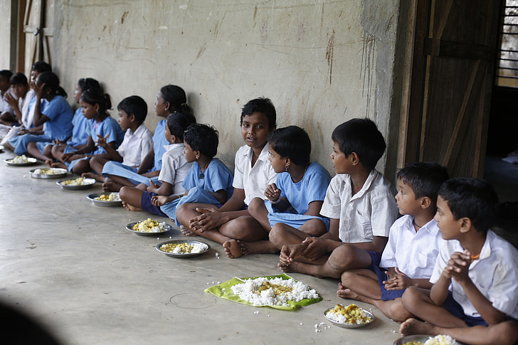 children, infants, boys, girls, eating, meal, india
