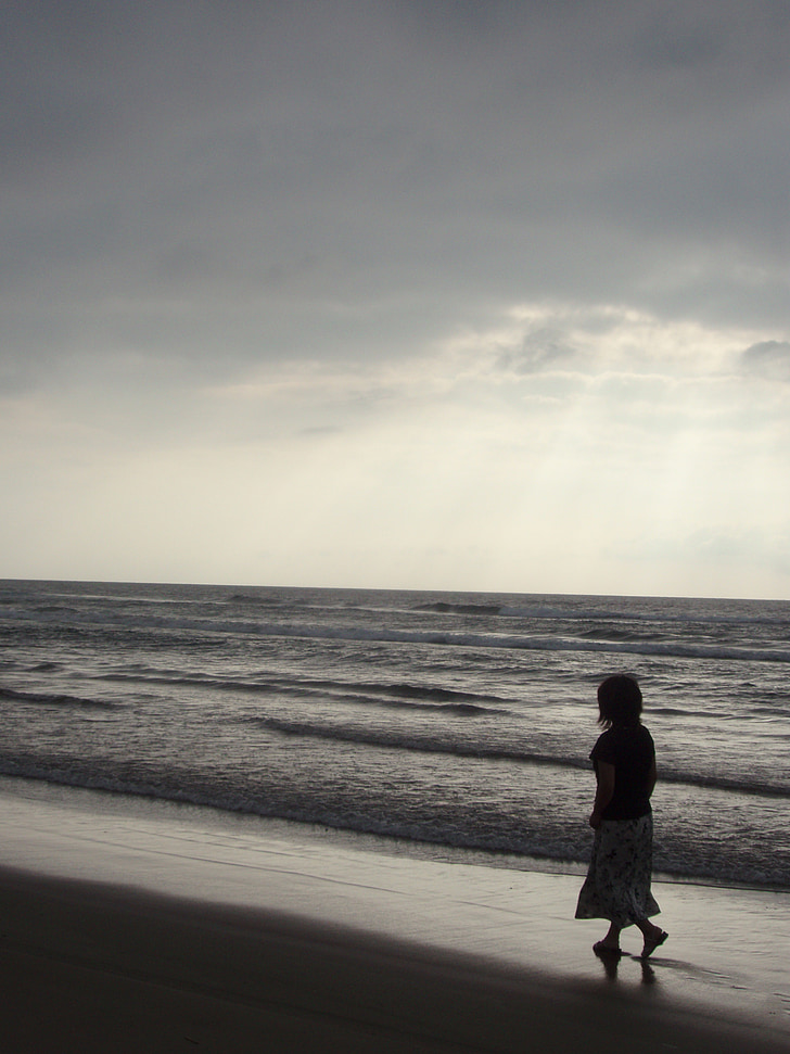 sea, coast, women, walk, beach, at dusk, from behind