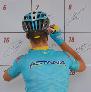Radrennfahrer, Radrennfahrer, Mann, Menschen, Athlet, Astana, Unterschrift