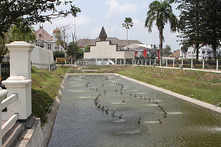 Indonesien, Palace, Park, trädgård, arkitektur, fontän, templet