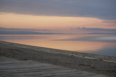 Strand, Teich, Morgen