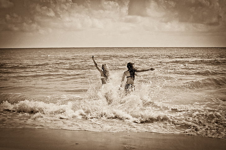dve, ženska, bikini, Seashore, sepia, fotografija, dekleta