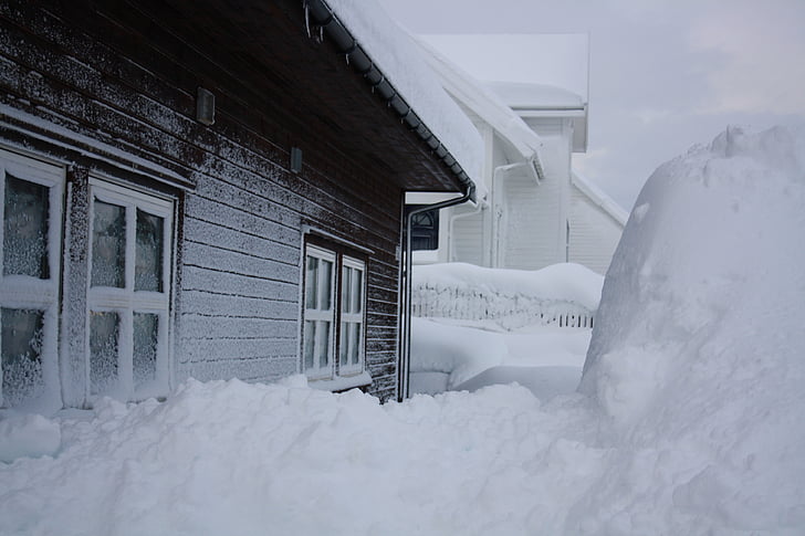 lumi, maja, talvel, Blizzard, Kinoksiin ummikus, maja seina