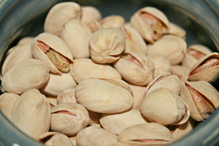 pimpernoten (pistaches), noten, snack, kernen, steenvrucht, korrels