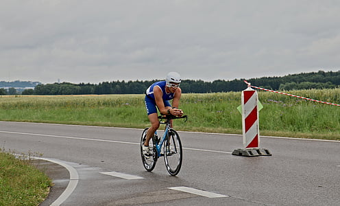 Triathlon, Rennrad, Radfahrer, Triathlet, Fahrrad, Landschaft, Dellmensingen