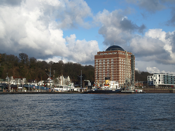 Hamburg, hamn, Elbe, Övelgönne museum harbour, augustinum