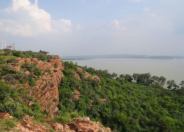 Renuka sagar, See, Malaprabha Damm, Backwaters, Klippe, Berg, Karnataka