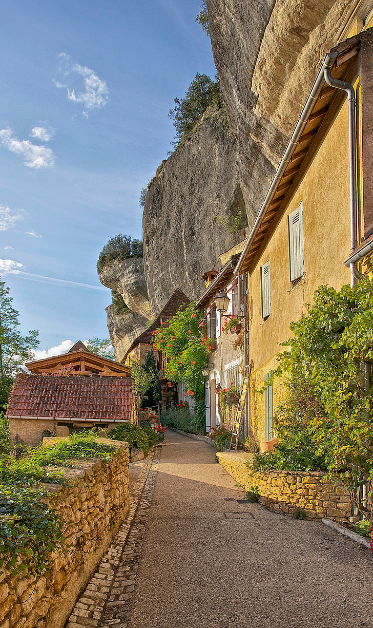 Dordogne, France, bâtiments, maisons, fleurs, montagne, falaise