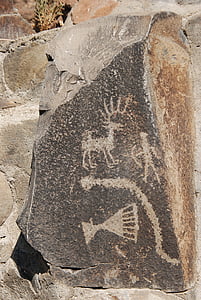 petroglyph, image, scratches, notching, native american, figure, washington state