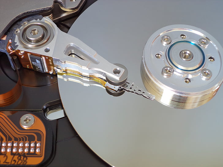 hard disk, Penyimpanan, Buka hard drive