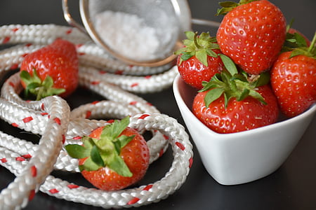 strawberries, berries, red, fruit, fruits, sweet, healthy
