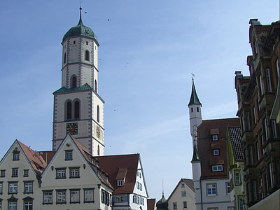 Biberach, Martin torony, tornyok, homlokzatok, Sky, kék, Oberschwaben