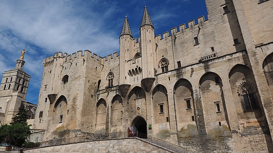 Avignon, Palais des papes, város, kapu, abolakmélyedések, bástyára, belváros