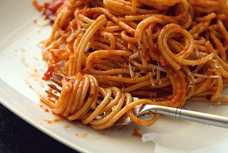 cestoviny, špagety, jedlo, taliančina, paradajka, omáčka, kuchyne
