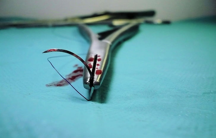 surgery, tools, vice, igłotrzymacz, needle, blood, operation