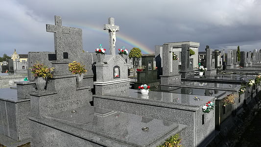 Cementerio, piedra sepulcral, arco iris