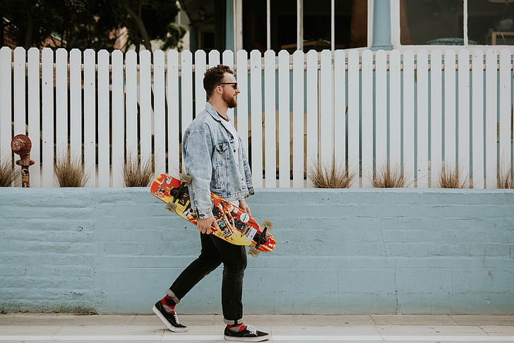 ľudia, muž, chlap, chôdza, sám, hrať, skateboard