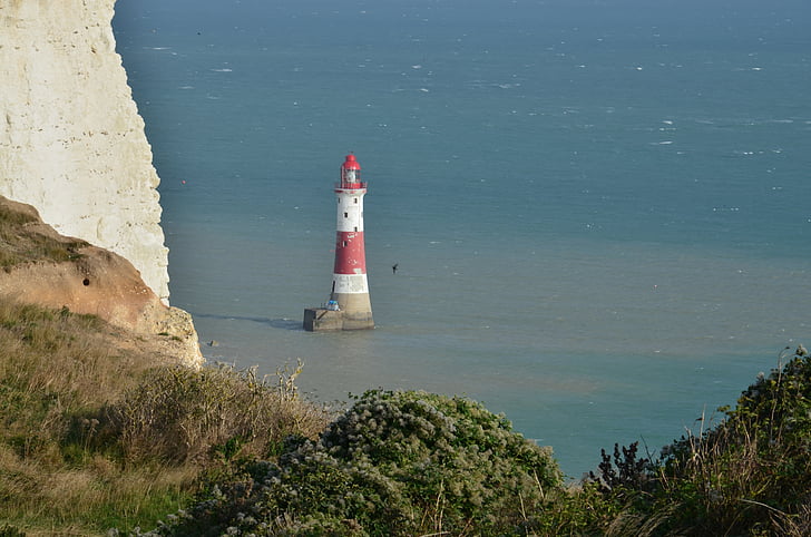tenger, tengerpart, Kelet-sussex, Beachyhead világítótorony, Eastbourne, Anglia, mészkő sziklák