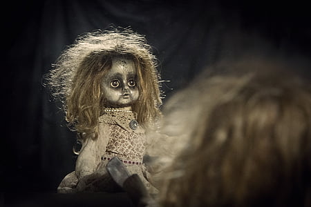 doll, doll looking in mirror, creepy, spooky, horror, reflection, toy