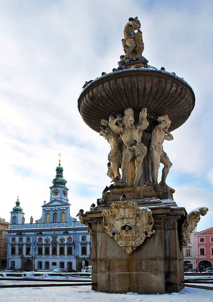 fountain, town hall, czech budejovice, south bohemia, building, architecture, winter
