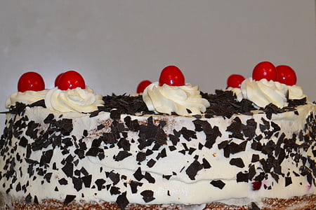 black forest pie, cake, cream cake, chocolate chips, black forest cake