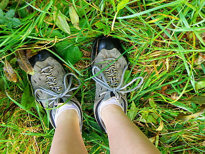 รองเท้าบูท, รองเท้าเดินป่า, หญ้า, ท่องเที่ยว, ติดตาม