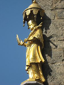 Aachen, Rzeźba, Złoto