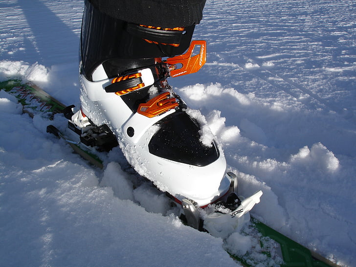 Ски Touring, Ски touring обвързване, Backcountry skiiing, Туринг обвързване, туристически обувки, dynafit, един px
