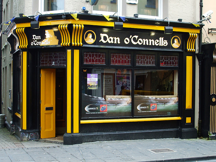 pub irlandès, Ennis bar, Bar musical irlandès, Daniel oconnell, Regne Unit, irlandès, punt de referència