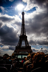 Πύργος του Άιφελ, Γαλλία, Παρίσι, λεωφορείο, λυκίσκου σχετικά με, σύννεφα