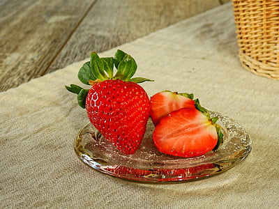maasikad, marjad, puuviljad, puu, maitsev, toidu, süüa