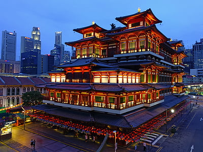Buddha tooth relic temploma, Szingapúr, Chinatown, buddhizmus, turisztikai látványosságok, este, világítás