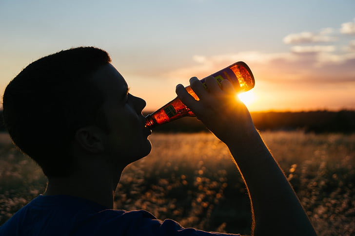 iszik, sör, üveg, alkohol, naplemente, alkonyat, sziluettjét