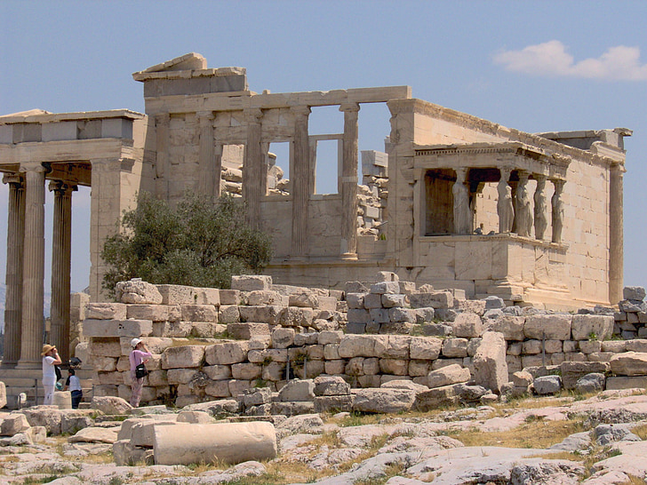 αθην, Ελληνικά, το καλοκαίρι