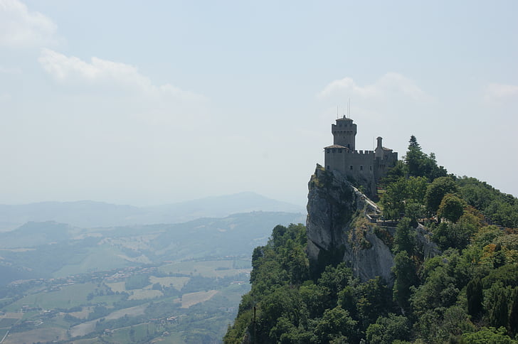 San Marinon, Italia, Castle