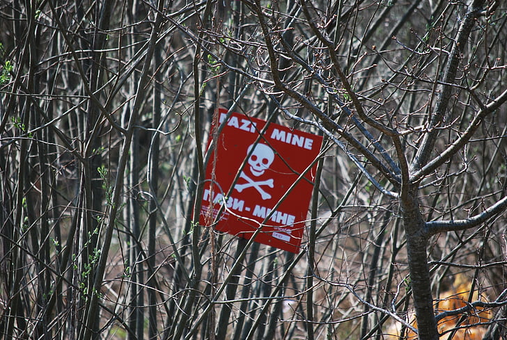 champ de mines, mine, Bosnie, mine d’étiquetage, mine terrestre, mines terrestres, warnschild