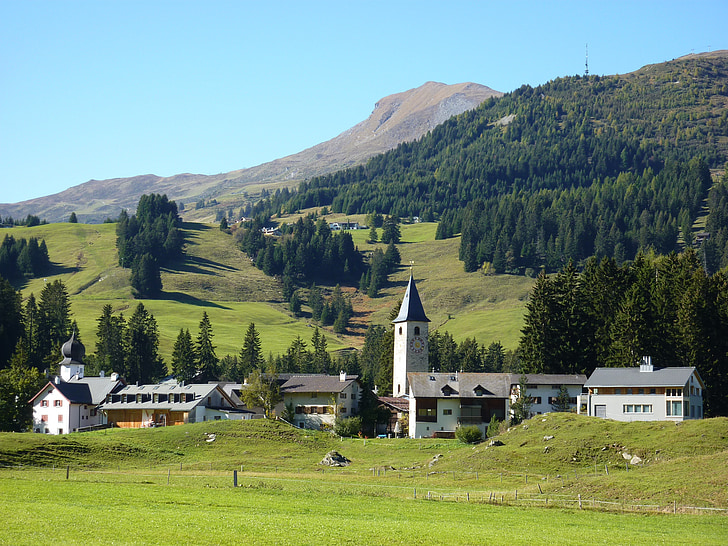 vesnice, kostelní věž, kostel, obloha, Parpan, Švýcarsko, pastviny