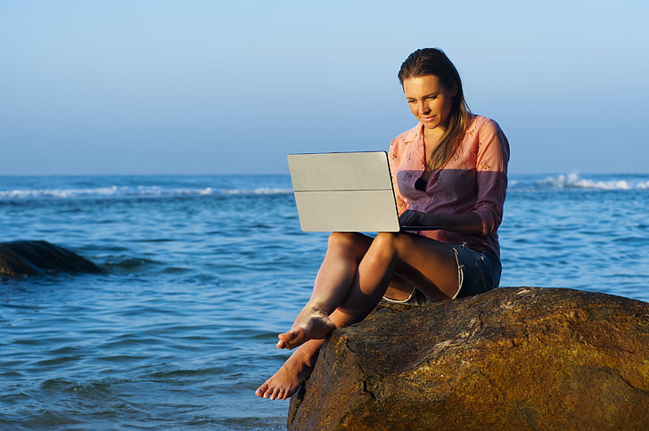 плаж, Лейди, лаптоп, свободно време, начин на живот, океан, на открито