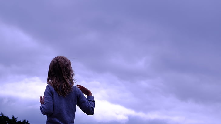 person, gray, shirt, starting, cloudy, sky, blue
