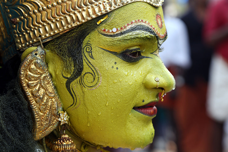 arte indiana, giallo, viso, artista, compongono, stage make-up, faccia verde
