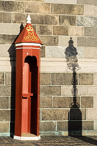 Nöbetçi kutusu, Gölge, lamba, Christiansborg Sarayı, Kopenhag, Danimarka, Avrupa