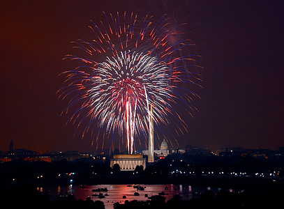 День независимости, четвертого июля, фейерверк, Национальная аллея, Вашингтон Округ Колумбия, ночь, Празднование
